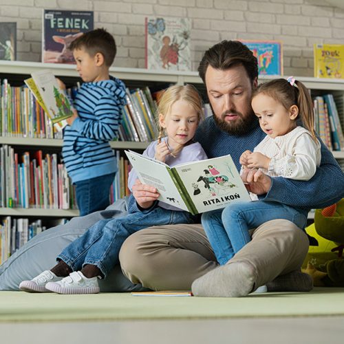 Koń w przedszkolu, jaki jest, każdy widzi