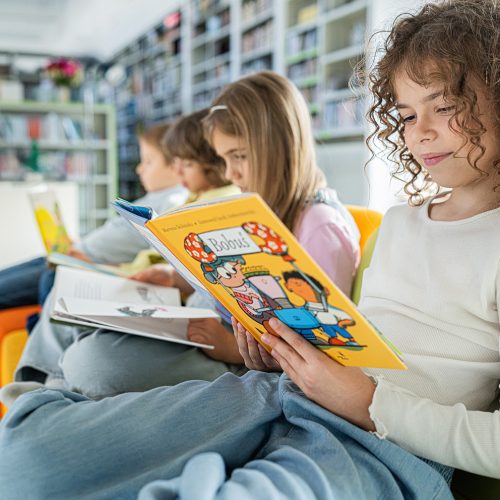 Kocham śmiech i błazenadę. Mam nadzieję, że wspólna lektura „Bobusia” spowoduje, że dzieci i dorośli będą się śmiać i spędzą ze sobą radosne chwile – mówi Martyna Skibińska